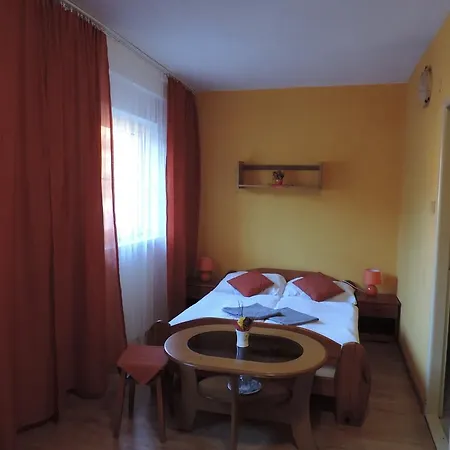 Western Casa de hóspedes 2*